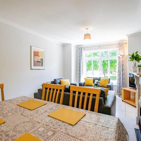 106 - The Townhouse By Shortstays กัลเวย์ ภายนอก รูปภาพ